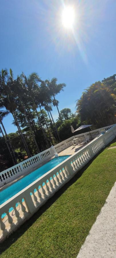 Linda Chacara Em Condominio Fechado Com Wifi De 300Mb - Атибая Экстерьер фото