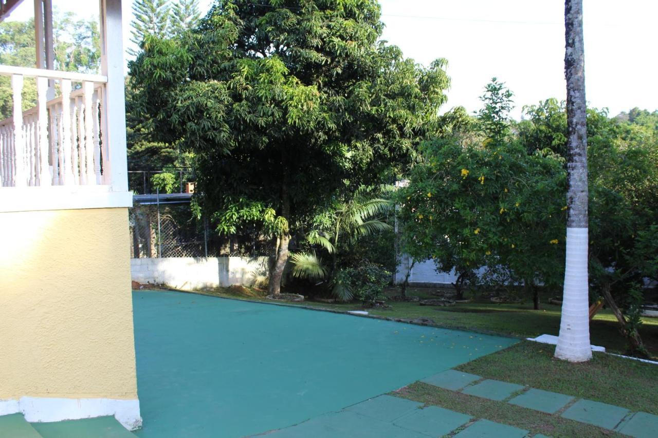 Linda Chacara Em Condominio Fechado Com Wifi De 300Mb - Атибая Экстерьер фото