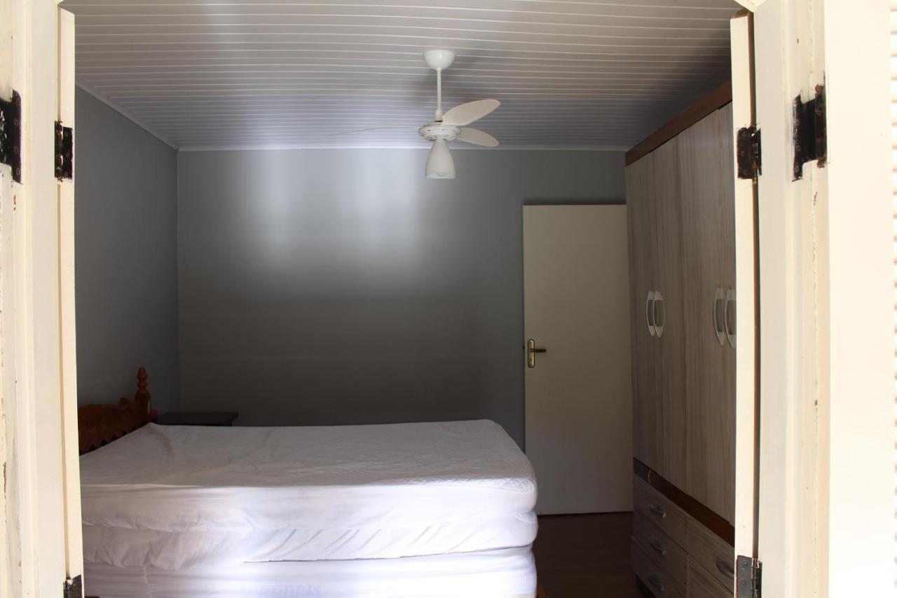 Linda Chacara Em Condominio Fechado Com Wifi De 300Mb - Атибая Экстерьер фото